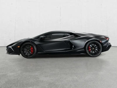 Lamborghini Revuelto Revuelto