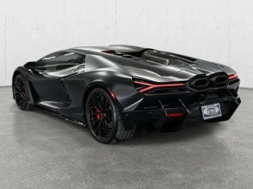Lamborghini Revuelto Revuelto — photo 3