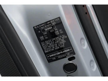 Lamborghini Revuelto Revuelto — photo 9