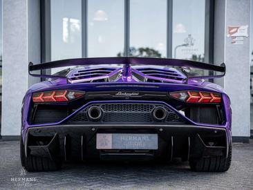 Lamborghini Aventador SVJ — photo 11