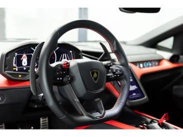 Lamborghini Revuelto Revuelto — photo 6