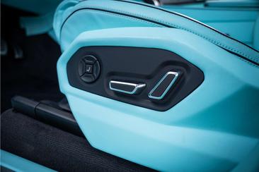 Lamborghini Urus — photo 31