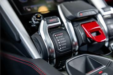 Lamborghini Urus — photo 38