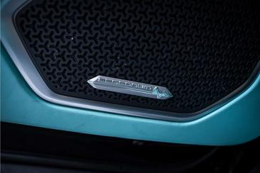 Lamborghini Urus — photo 38