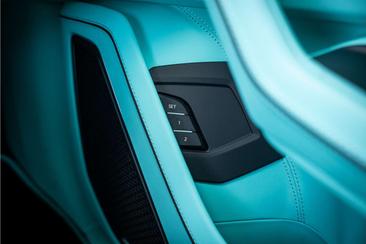 Lamborghini Urus — photo 43