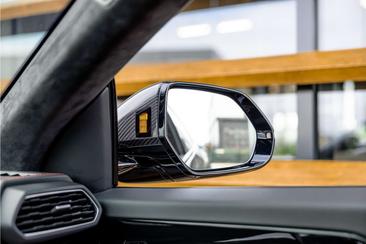 Lamborghini Urus — photo 49