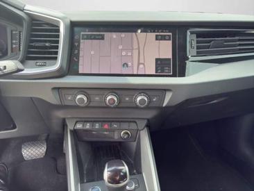 Audi A1 Sportback 35 TFSI — photo 10