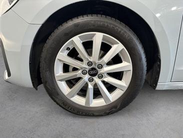 Audi A1 Sportback 25 TFSI — photo 6