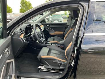 Audi Q3 TFSI E 45 E — photo 9