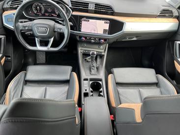 Audi Q3 TFSI E 45 E — photo 10