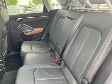 Audi Q3 TFSI E 45 E — photo 13