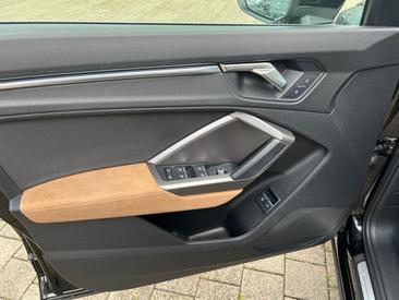 Audi Q3 TFSI E 45 E — photo 16