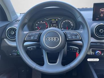 Audi Q2 35 TFSI S Tronic — photo 9