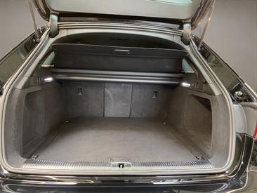 Audi A4 Avant 35 TDI — photo 17