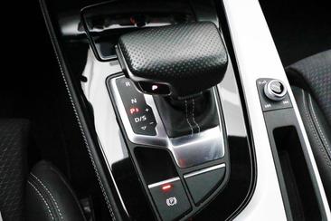 Audi A4 Avant 35 TDI — photo 23