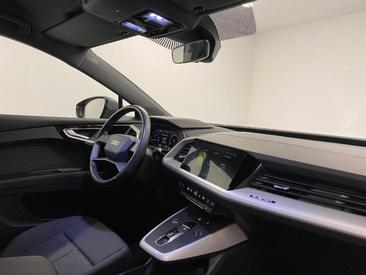 Audi Q4 E-tron 35 E-tron — photo 9