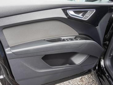 Audi Q4 E-tron 35 E-tron — photo 11