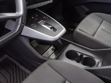 Audi Q4 E-tron 35 E-tron — photo 14