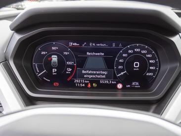 Audi Q4 E-tron 35 E-tron — photo 16