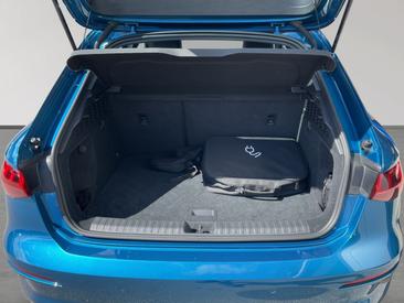Audi A3 Sportback E-tron 40 — photo 9