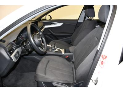 Audi A4 Avant 30 TDI S Tronic