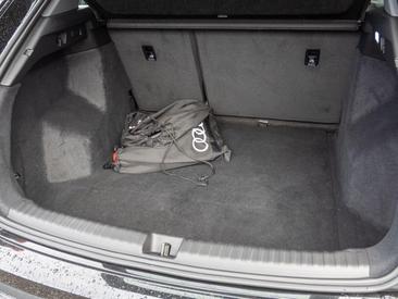 Audi Q4 E-tron 35 E-tron — photo 22