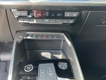 Audi A3 Sportback E-tron 40 — photo 14