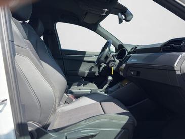 Audi Q3 TFSI E 45 E — photo 4