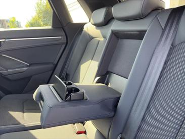 Audi Q3 TFSI E 45 E — photo 17