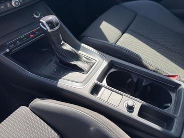Audi Q3 TFSI E 45 E — photo 23
