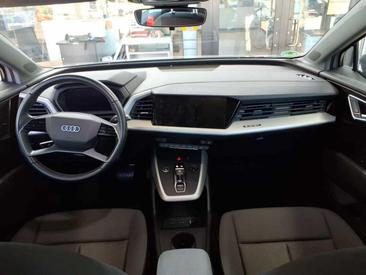 Audi Q4 E-tron 35 E-tron — photo 5