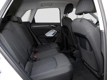 Audi Q3 TFSI E 45 TFSI E S Tronic — photo 10