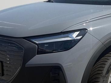 Audi Q4 E-tron 35 E-tron — photo 8