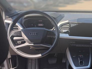 Audi Q4 E-tron 35 E-tron — photo 13