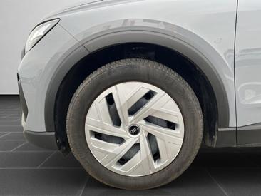 Audi Q4 E-tron 35 E-tron — photo 8
