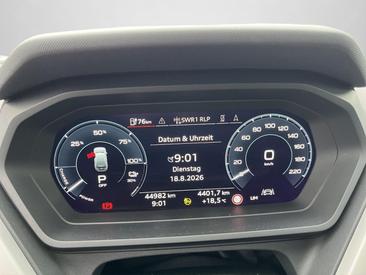 Audi Q4 E-tron 35 E-tron — photo 10