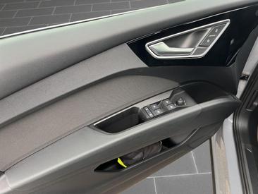 Audi Q4 E-tron 35 E-tron — photo 13