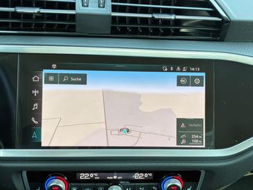 Audi Q3 TFSI E 45 TFSI E S Tronic — photo 15