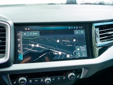 Audi A1 Sportback 35 TFSI — photo 11