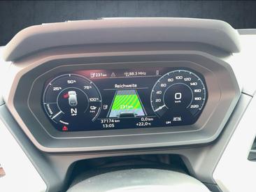 Audi Q4 E-tron 35 E-tron — photo 10