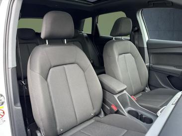 Audi Q4 E-tron 35 E-tron — photo 16