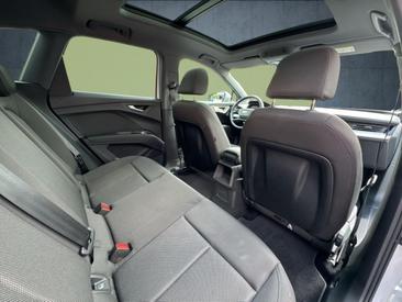 Audi Q4 E-tron 35 E-tron — photo 18