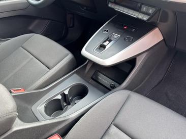Audi Q4 E-tron 35 E-tron — photo 21