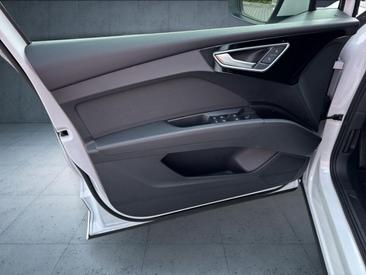 Audi Q4 E-tron 35 E-tron — photo 23