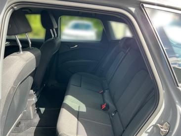 Audi Q4 E-tron 35 E-tron — photo 9