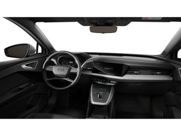 Audi Q4 E-tron 35 E-tron — photo 8