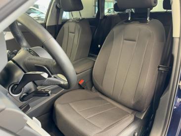 Audi A4 Avant 35 TFSI — photo 17