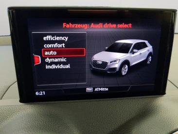 Audi Q2 35 TFSI — photo 12