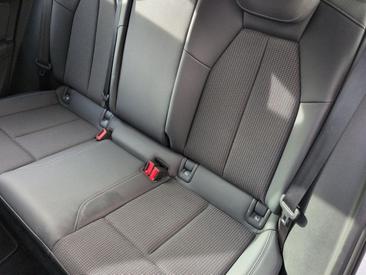 Audi Q4 E-tron 40 E-tron — photo 10
