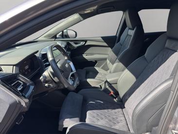 Audi Q4 E-tron 40 E-tron — photo 11